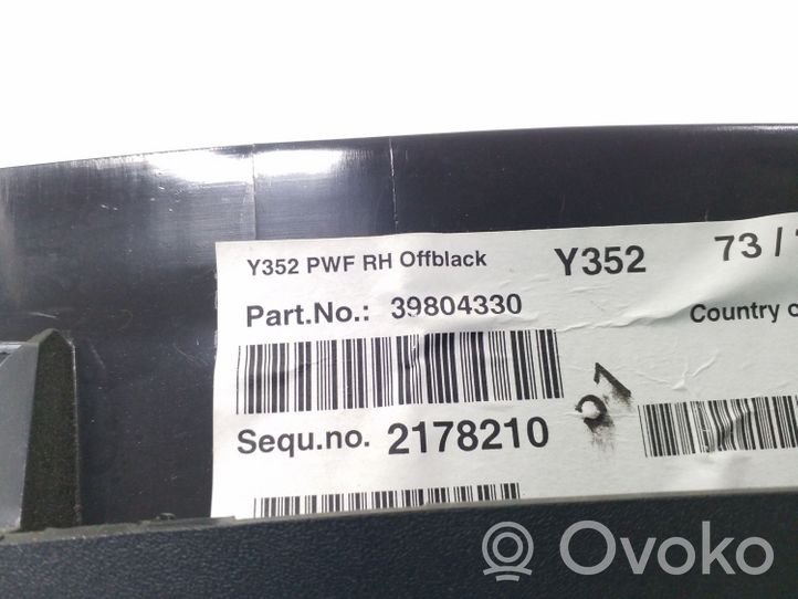 Volvo V60 Boczek / Tapicerka boczna bagażnika 39804330