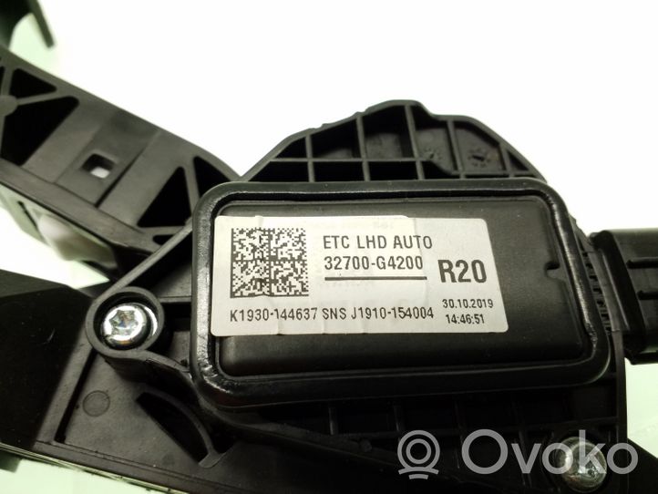 KIA Ceed Akceleratoriaus pedalas 32700G4200