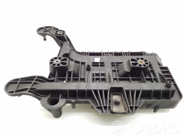 Volkswagen Golf Plus Boîte de batterie 1K0915333