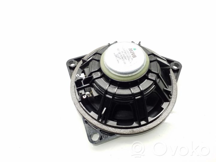 BMW 1 F20 F21 Garsiakalbis (-iai) galinėje palangėje 6513980415703