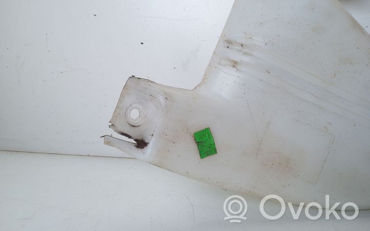 Ford Fiesta Windshield washer fluid reservoir/tank 8A6117B613AF