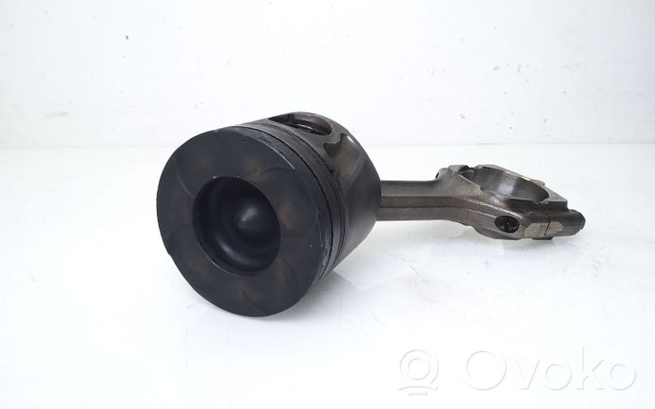 Opel Insignia A Piston 