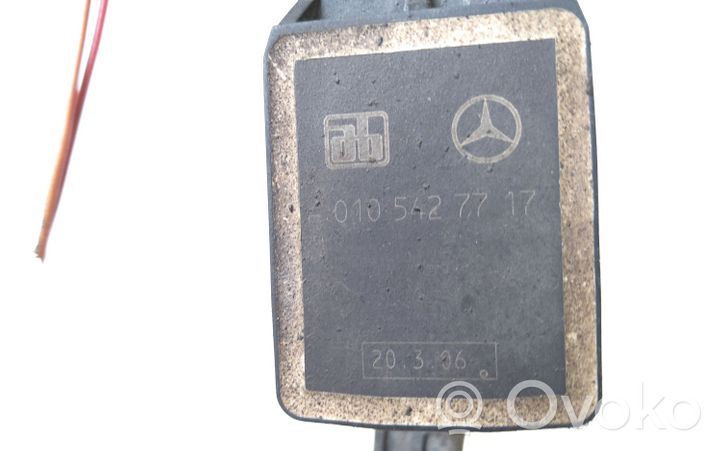 Mercedes-Benz E W211 Sensore di livello faro/fanale A0105427717