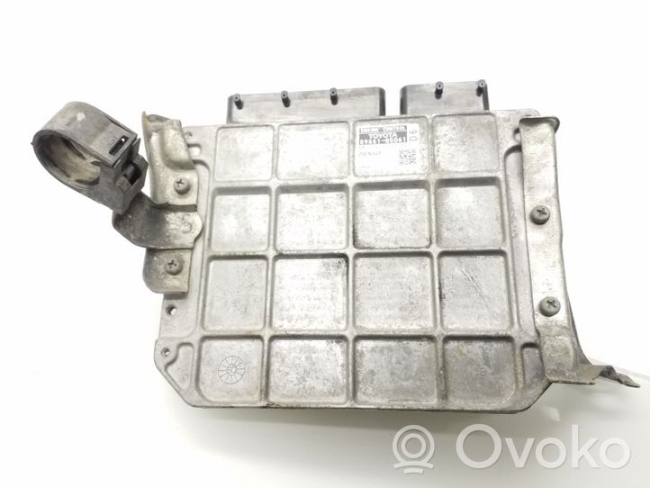 Toyota Avensis T270 Sterownik / Moduł ECU 8966105D61