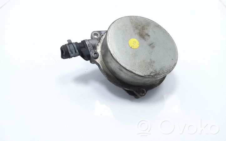 Audi A8 S8 D4 4H Alipainepumppu 057145100AK