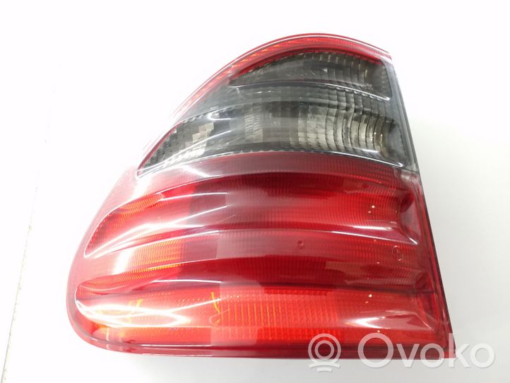 Mercedes-Benz E W210 Lampa tylna A2108206764