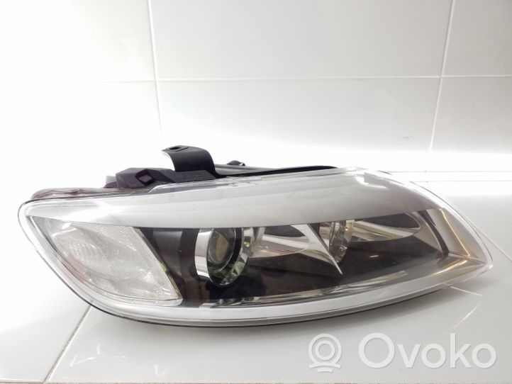 Audi Q7 4L Lampa przednia 4L0941004B