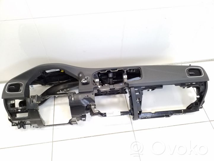 Volvo V60 Dashboard 39804159