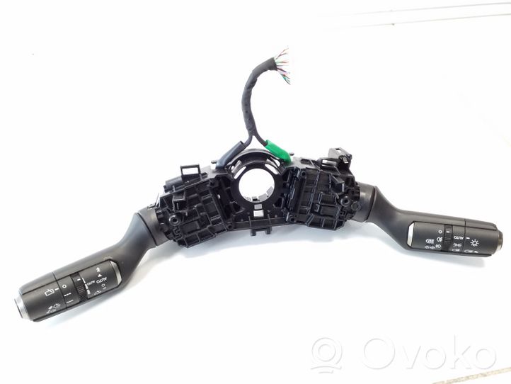 Lexus UX Pyyhkimen/suuntavilkun vipukytkin 7605017L066