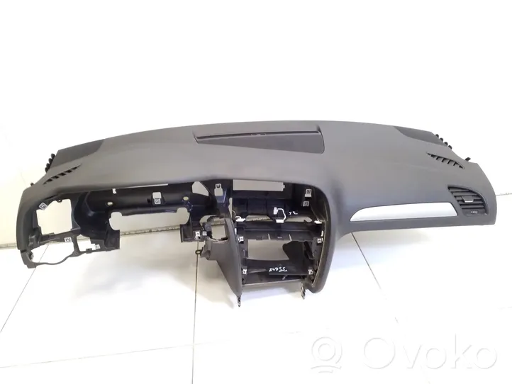 Audi A4 S4 B8 8K Dashboard 8K1857041