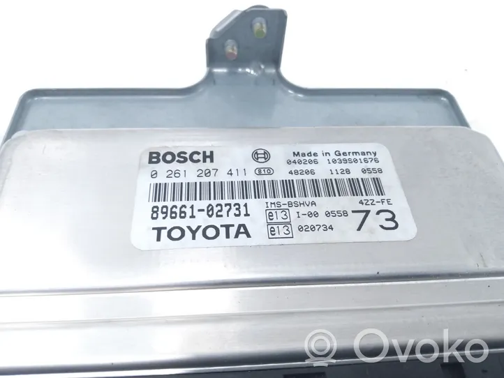 Toyota Corolla E120 E130 Komputer / Sterownik ECU silnika 0261207411