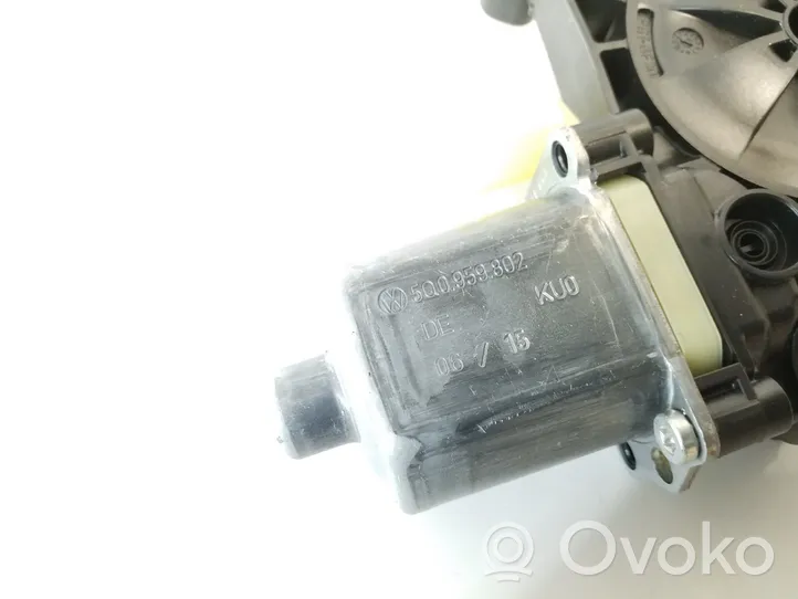 Audi A3 S3 8V Galinis varikliukas langų pakėlėjo 5Q0959802