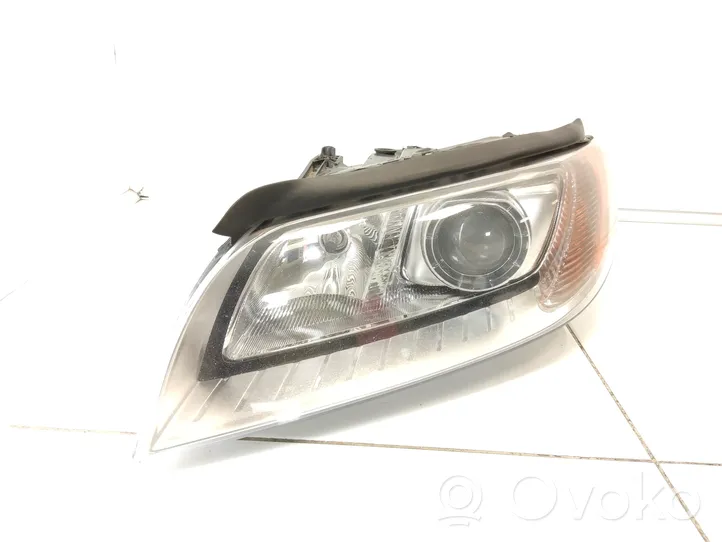 Volvo S80 Lampa przednia 31214168