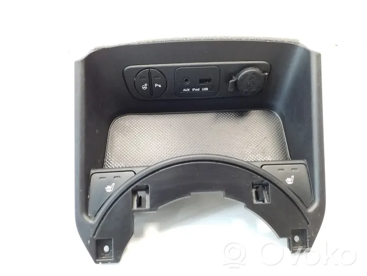 KIA Sportage Seat heating switch 846303U240