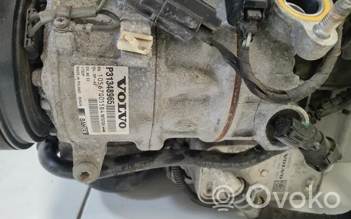 Volvo V40 Cross country Engine D4204T8