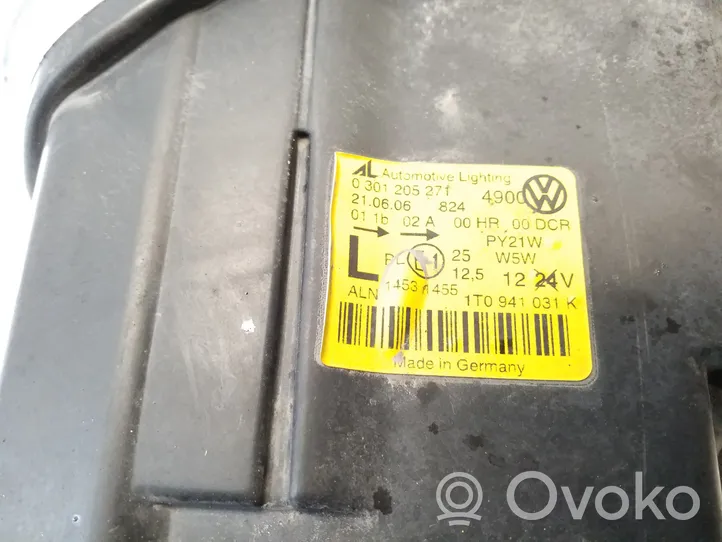 Volkswagen Touran I Headlight/headlamp 1T0941031K
