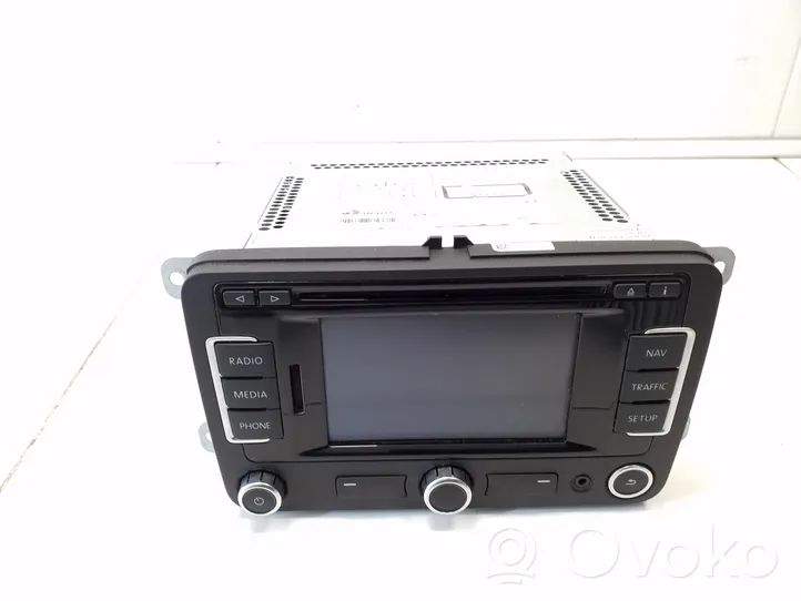 Volkswagen Tiguan Panel / Radioodtwarzacz CD/DVD/GPS 2K0035279C