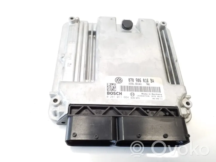 Volkswagen Transporter - Caravelle T5 Sterownik / Moduł ECU 070906016BA