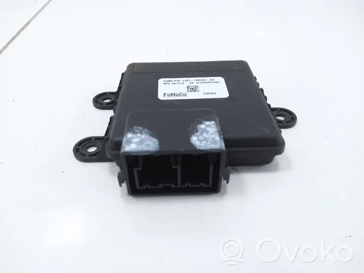 Ford Kuga III Module de contrôle caméra arrière LJ6T19H423AA