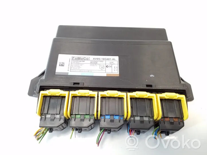 Ford Focus Comfort/convenience module AV6N19G481AL