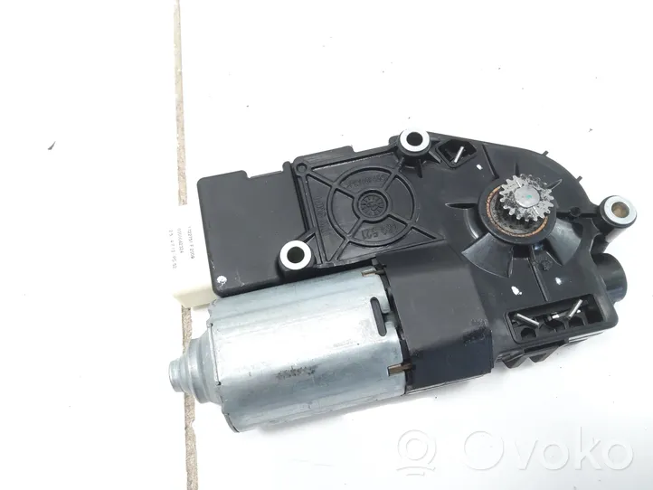 Mercedes-Benz E W212 Motore/attuatore A2129062401