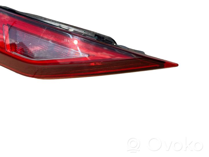 Audi A3 8Y Lampy tylnej klapy bagażnika 8Y0945075