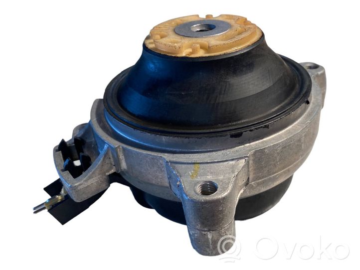 Audi A8 S8 D5 Supporto di montaggio del motore 4M0399151K