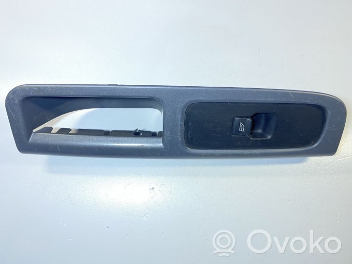 Volvo V50 Elektrinių langų jungtukas 8679473