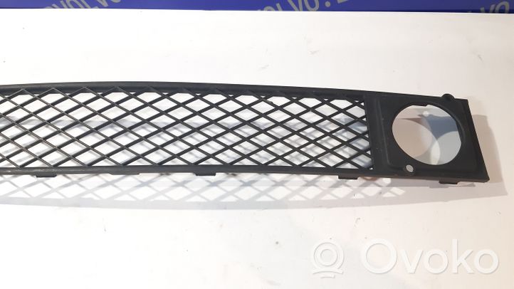 BMW 7 F01 F02 F03 F04 Grille inférieure de pare-chocs avant 72758411