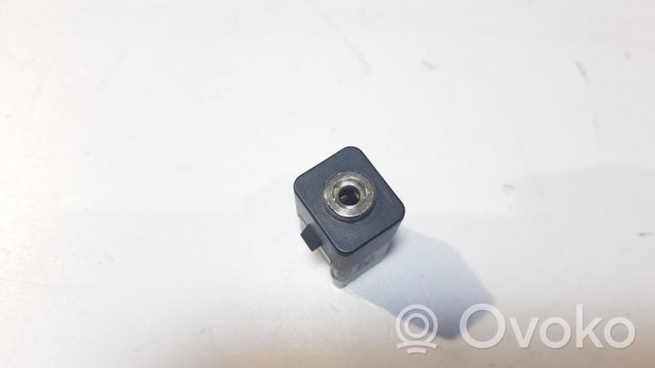 Volvo XC90 Câble adaptateur AUX 31285608