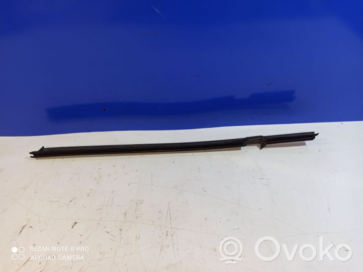 Volvo S60 Moulure de porte battante 31891853