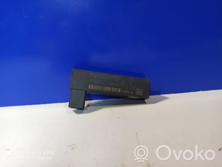 Volvo S60 Radion pystyantenni 31346697