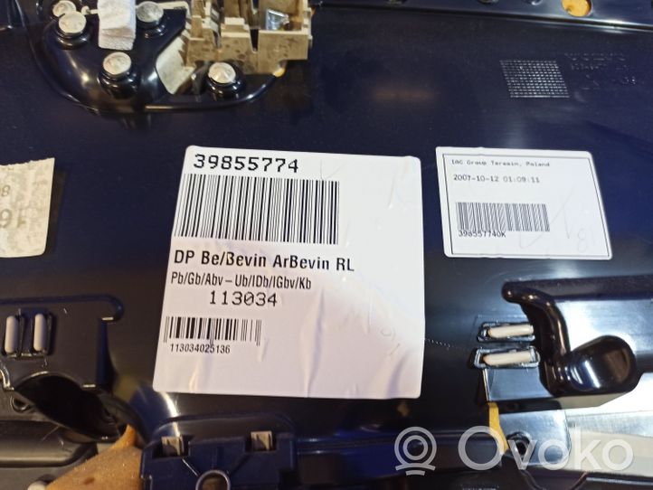 Volvo S80 Apšuvums aizmugurējām durvīm 39855774