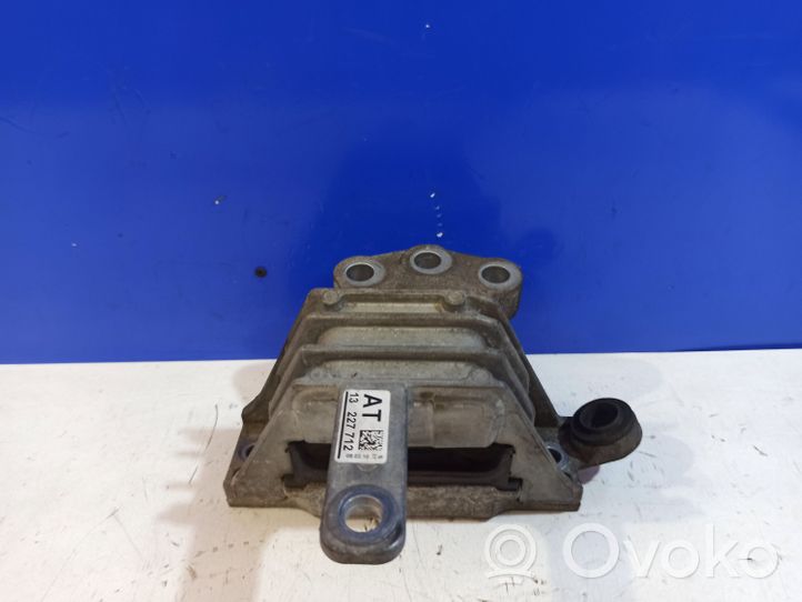 Saab 9-5 Supporto di montaggio del motore 13227712