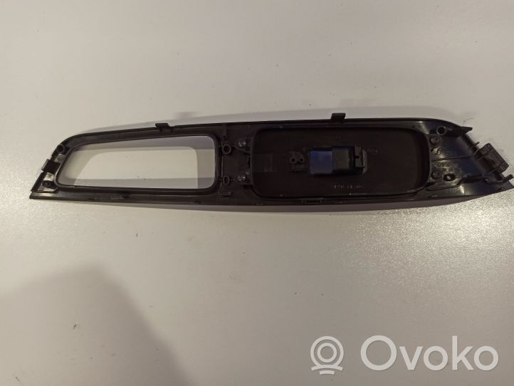 Volvo XC60 Kita priekinių durų apdailos detalė 30766391