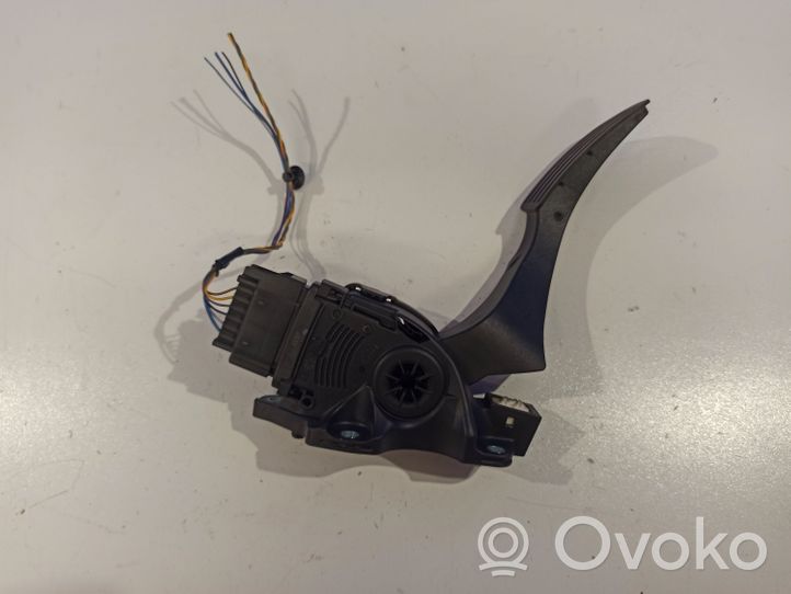 Volvo S80 Accelerator throttle pedal 31329060