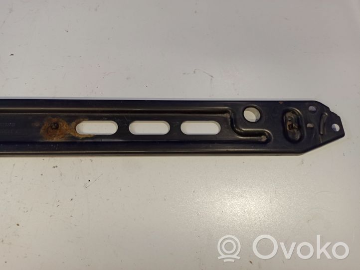 Volvo V60 Staffa del pannello di supporto del radiatore 31368100