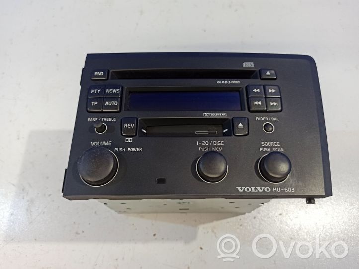 Volvo V70 Unidad delantera de radio/CD/DVD/GPS 30657637