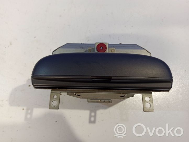 Volvo V70 GPS navigation control unit/module 30656245