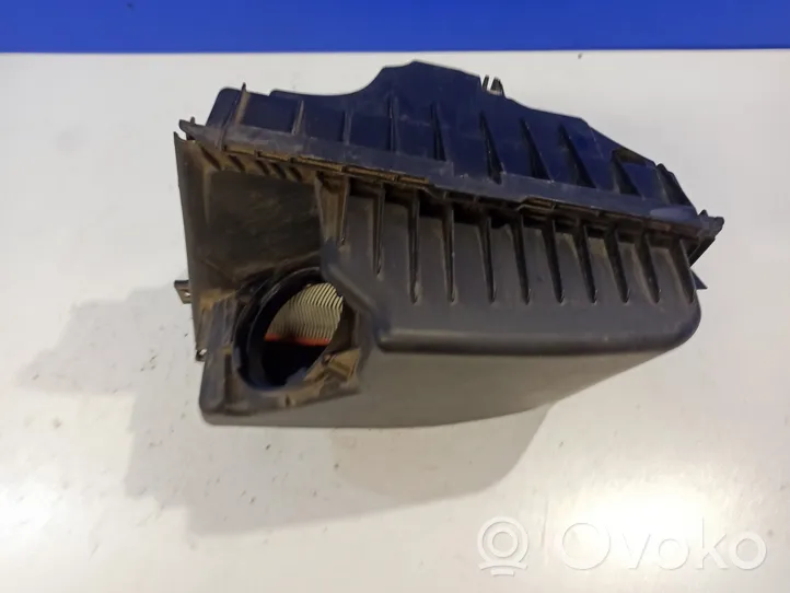 Volvo XC90 Air filter box 8638963