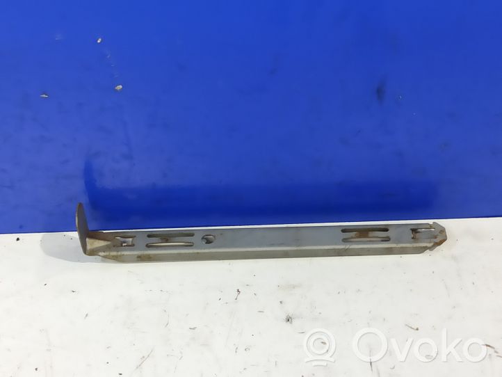 Volvo XC90 Headlight/headlamp mounting bracket 8637182