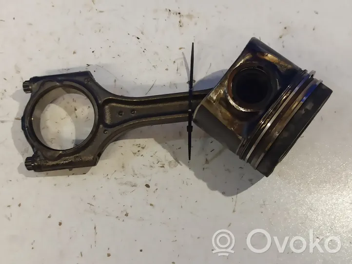 Volvo XC90 Piston 31375187