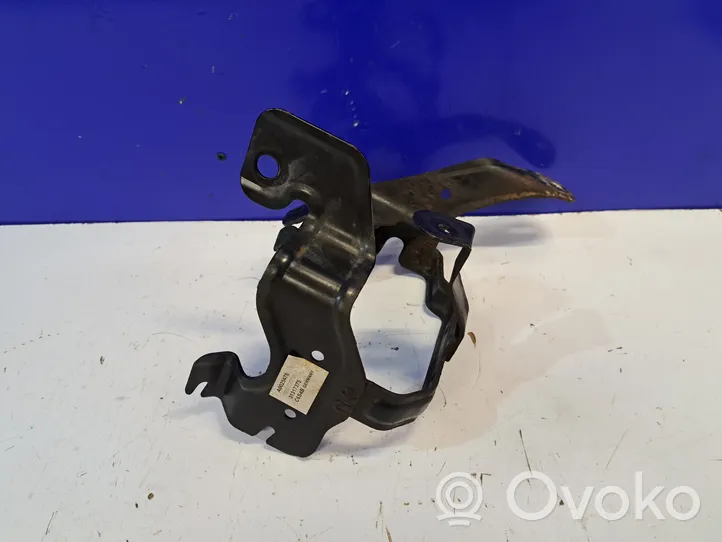 Volvo V70 Supporto di montaggio della pompa del servosterzo 31317375