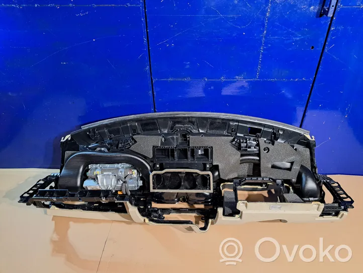 Volvo V70 Tableau de bord 39838740