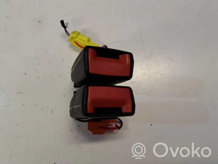 Volvo S60 Boucle de ceinture de sécurité arrière 31351657