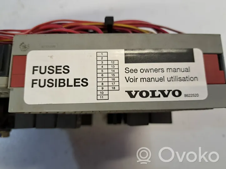 Volvo V70 Rėlių montavimo blokas 8622520