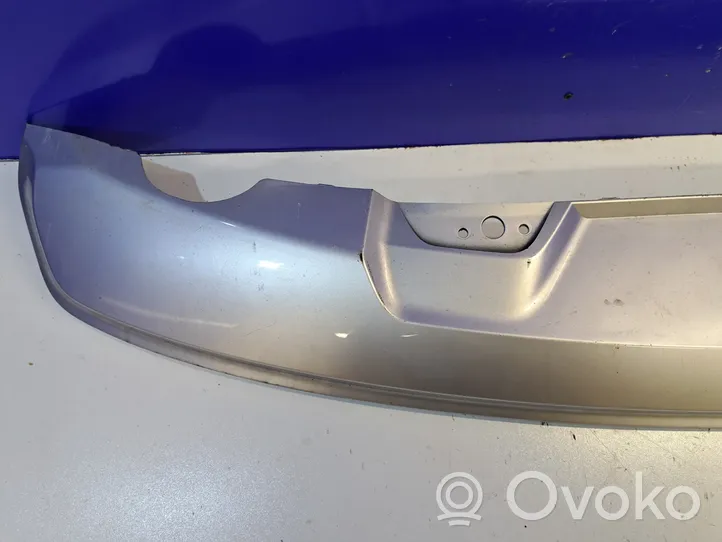 Volvo XC40 Moulure inférieure de pare-chocs arrière 32136122