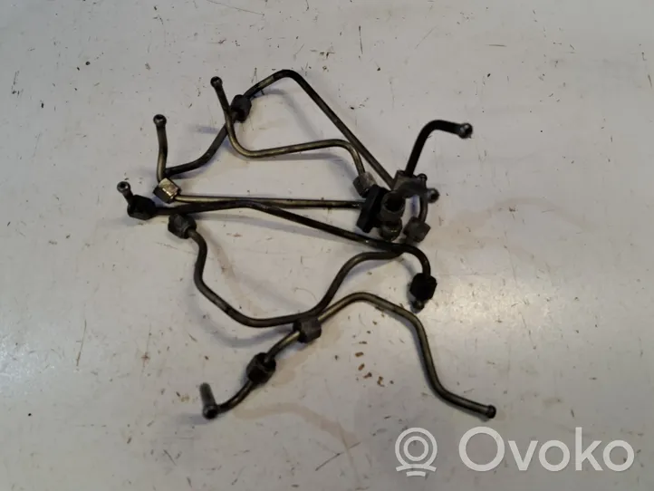 Volvo V70 Tuyau d'alimentation conduite de carburant 31272679