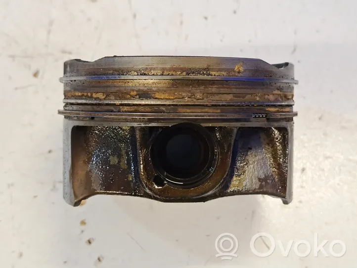 Volvo S60 Piston 32213692