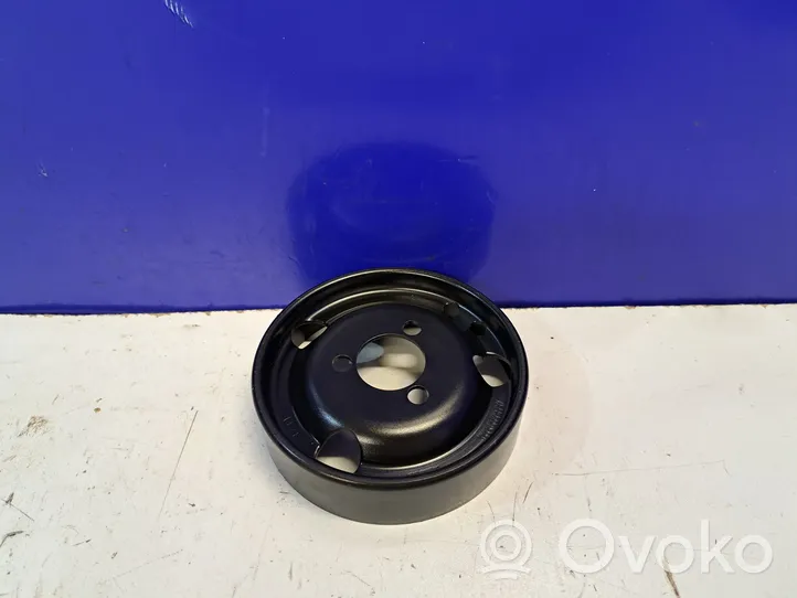 Volkswagen Touareg I Water pump pulley 021121031D